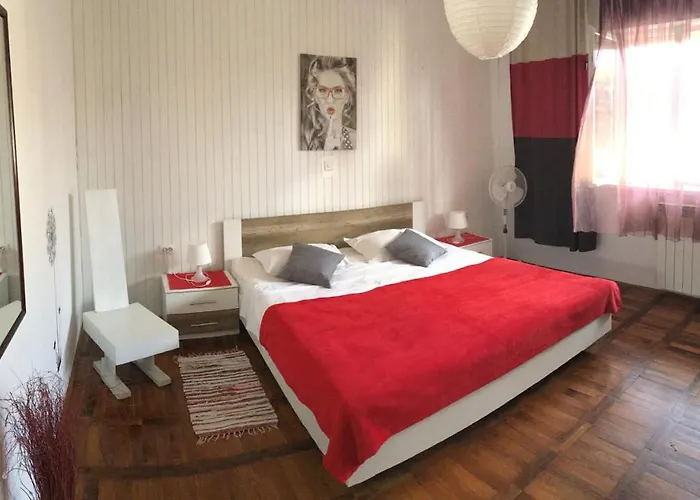 Appartement With A Parking Space - 7902